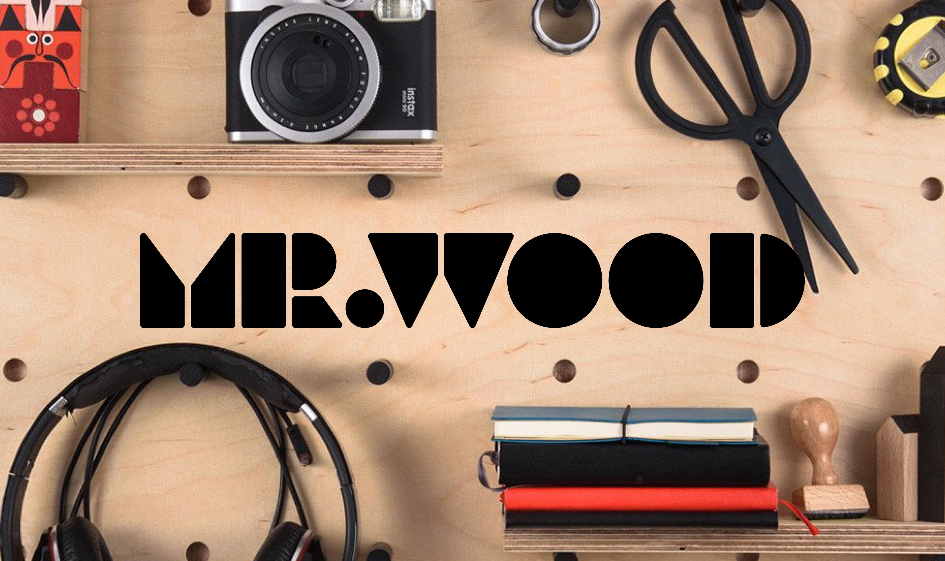 Branding: Mr. Wood